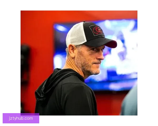 12.6秒关键绝杀杨瀚森奋力拼搏手臂血痕显现笑容依旧灿烂